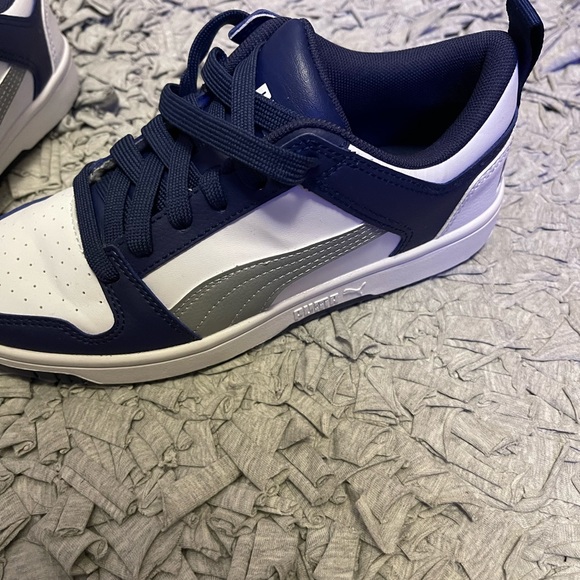 Puma Sneakers - Picture 2 of 3